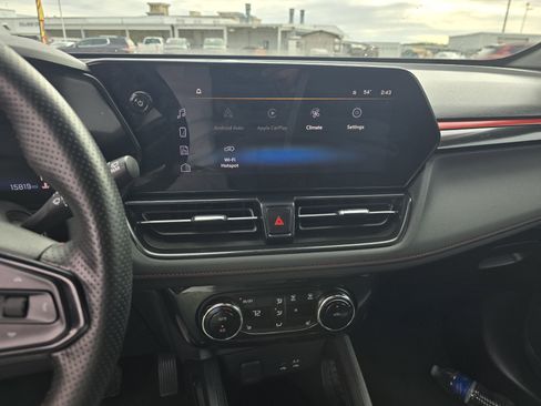 Used 2025 Chevrolet TrailBlazer RS w/ Convenience Package image 12