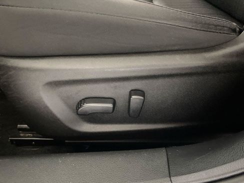 Used 2024 Nissan Altima 2.5 SV FWD image 10