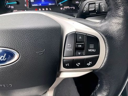 Used 2021 Ford Explorer XLT w/ Equipment Group 202A AWD/4WD image 25