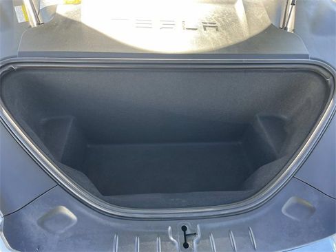 Used 2017 Tesla Model S 90D image 36