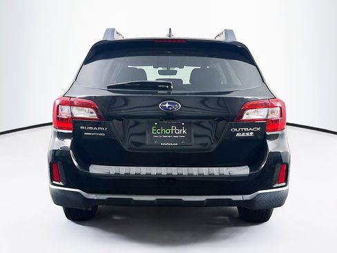 Used 2017 Subaru Outback 2.5i Premium image 7