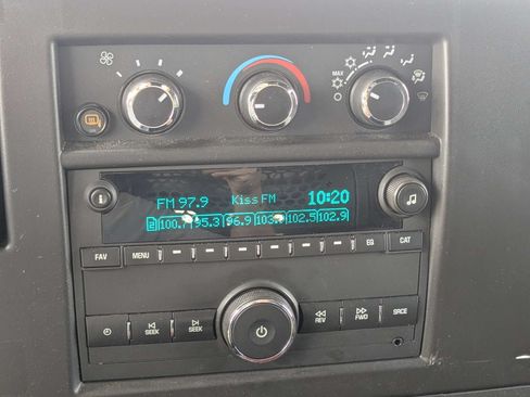 Used 2024 Chevrolet Express 2500 w/ Driver Convenience Package RWD image 18
