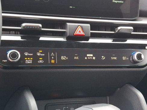 New 2026 Kia Sportage EX FWD image 9