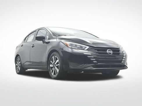Used 2025 Nissan Versa SV FWD image 38