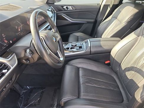Used 2025 BMW X7 xDrive40i image 22