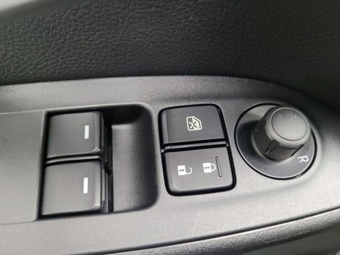 Used 2017 FIAT 124 Spider Classica image 27