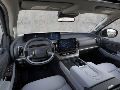 New 2025 Ford Expedition Platinum w/ Platinum Ultimate Package image 9