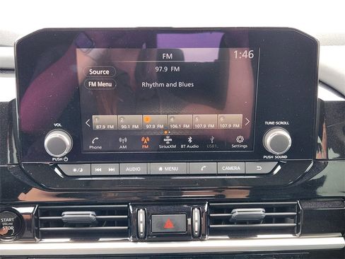 New 2025 Nissan Pathfinder SV w/ Black Appearance Package image 11