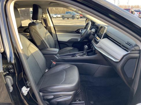 Used 2022 Jeep Compass Limited image 35