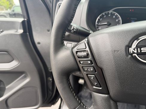 Used 2026 Nissan Frontier SV w/ All-Weather Content Package AWD/4WD image 22