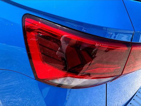 Used 2023 Volkswagen Taos SE image 28