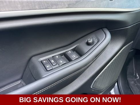 New 2025 Jeep Grand Cherokee L Limited image 19