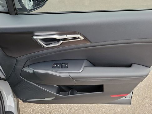 New 2026 Kia Sportage EX image 10