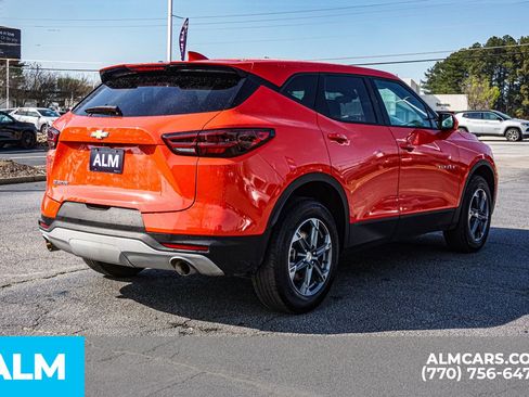 Used 2025 Chevrolet Blazer LT image 6