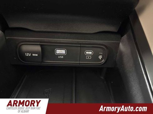 Used 2023 Kia Telluride EX w/ EX Captain's Chair Package image 19