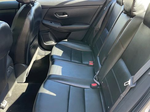 Certified 2022 Nissan Sentra SR w/ SR Premium Package FWD image 7