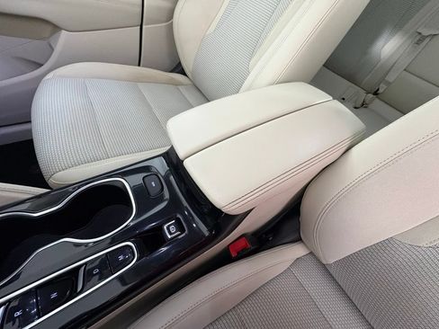 Used 2021 Buick Envision Preferred FWD image 33