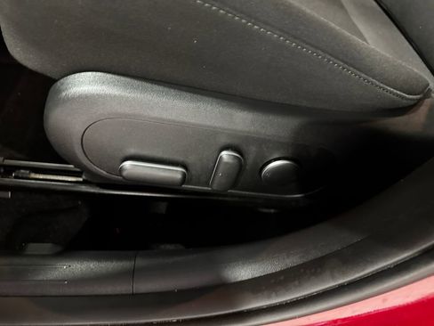 Used 2025 Hyundai Kona SEL FWD image 18