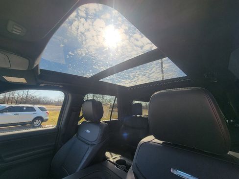 New 2026 Ford Expedition Max Platinum image 23