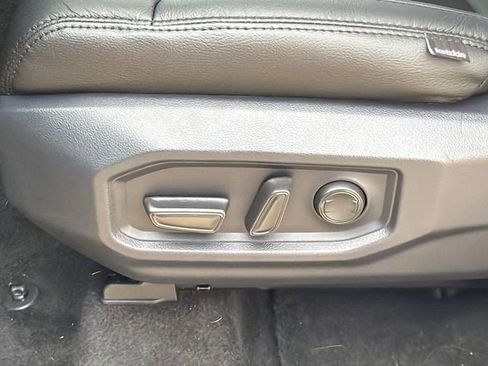 Used 2025 Toyota Sequoia SR5 AWD/4WD image 21