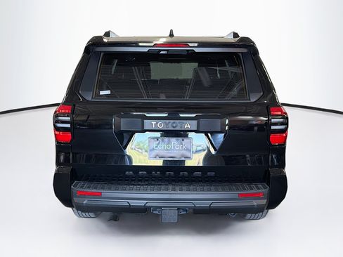 Used 2026 Toyota 4Runner SR5 AWD/4WD image 7