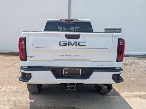 New 2026 GMC Sierra 3500 Denali Ultimate AWD/4WD image 5
