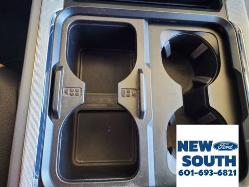 Used 2023 Ford F350 Lariat w/ Chrome Package image 30