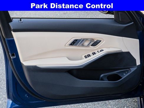 Used 2023 BMW 330i xDrive Sedan w/ Premium Package AWD/4WD image 12