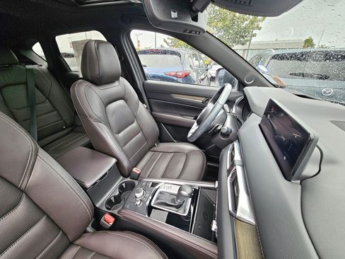 Certified 2025 MAZDA CX-5 Signature image 8