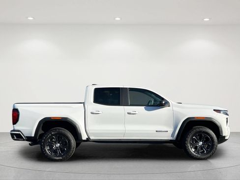 Used 2024 GMC Canyon Elevation w/ Trailering Package RWD image 6