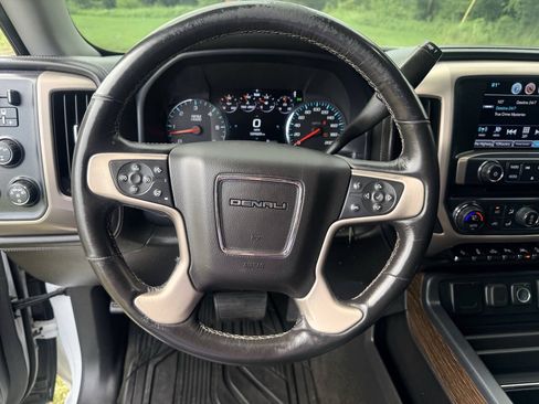 Used 2018 GMC Sierra 1500 Denali w/ Denali Ultimate Package AWD/4WD image 19