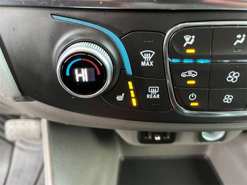 Used 2021 Chevrolet Traverse LT w/ LPO, Cargo Package image 24