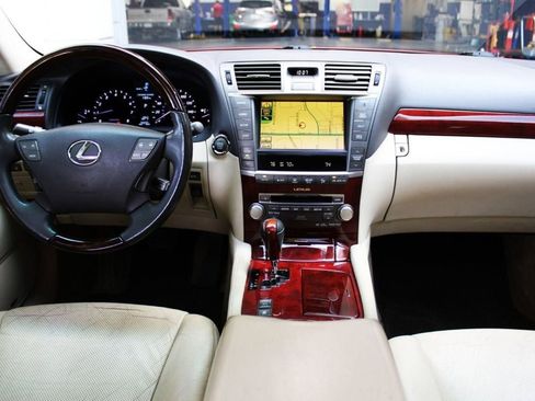 Used 2012 Lexus LS 460 w/ Luxury Value Edition RWD image 35