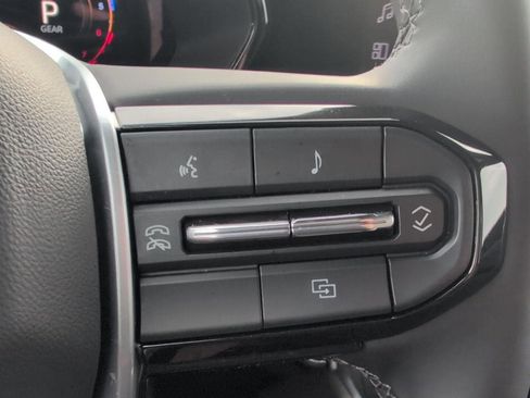 Used 2024 Chevrolet Colorado ZR2 w/ Safety Package image 24