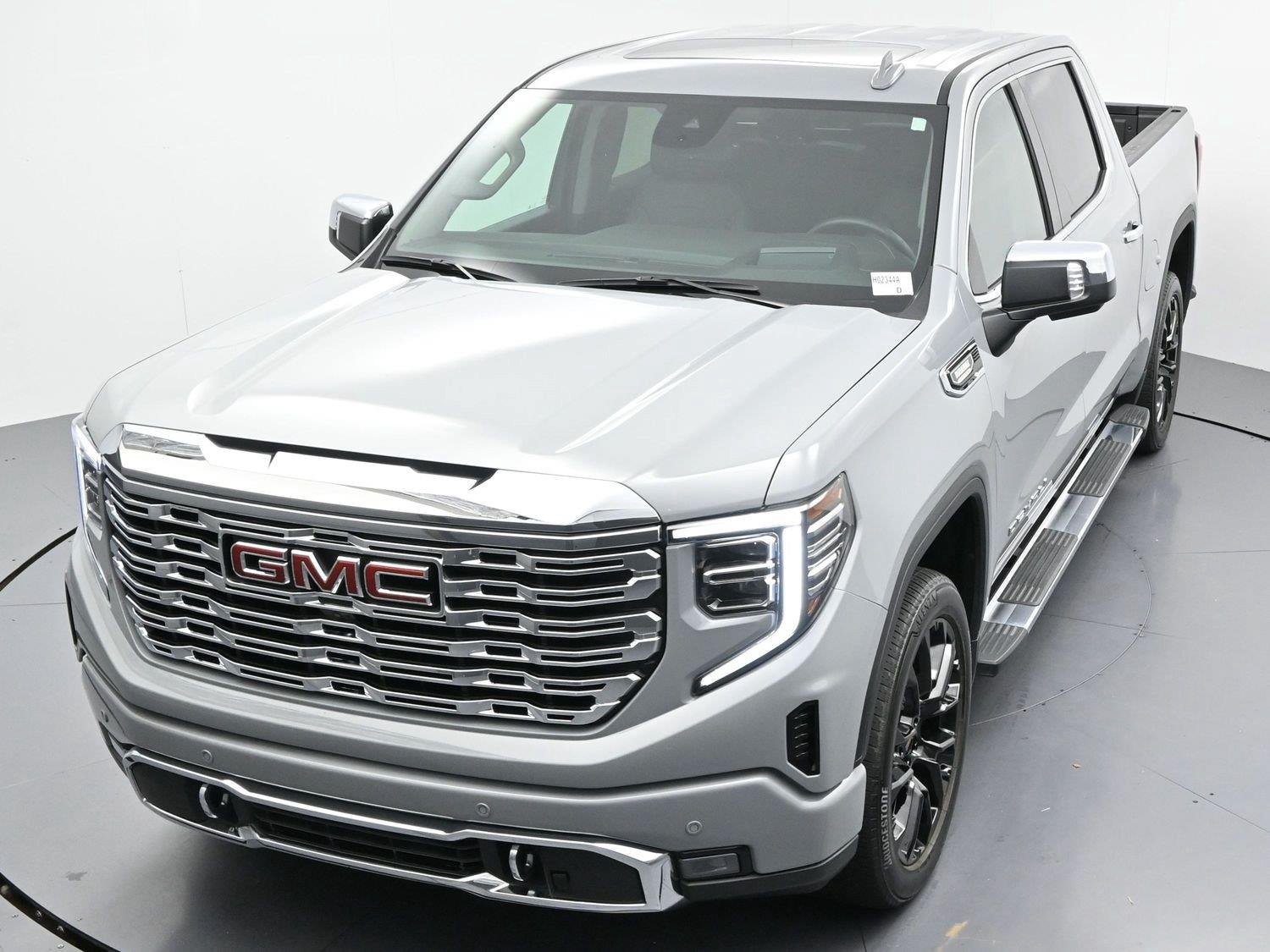 Used 2025 GMC Sierra 1500 Denali w/ Technology Package AWD/4WD image 39