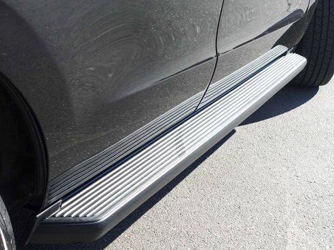 Used 2024 Ford Expedition XLT image 6