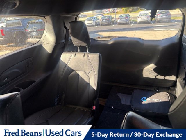 Used 2022 Chrysler Pacifica Touring-L w/ Uconnect Theater Family Group FWD image 30