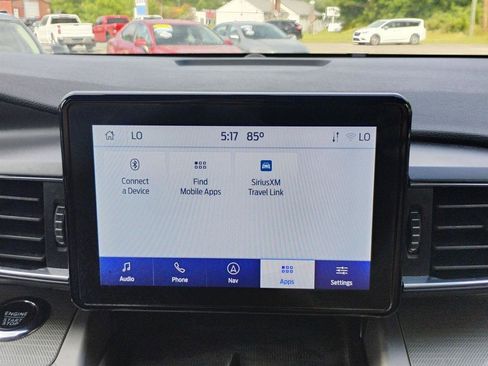 Used 2022 Ford Explorer XLT w/ Equipment Group 202A AWD/4WD image 34