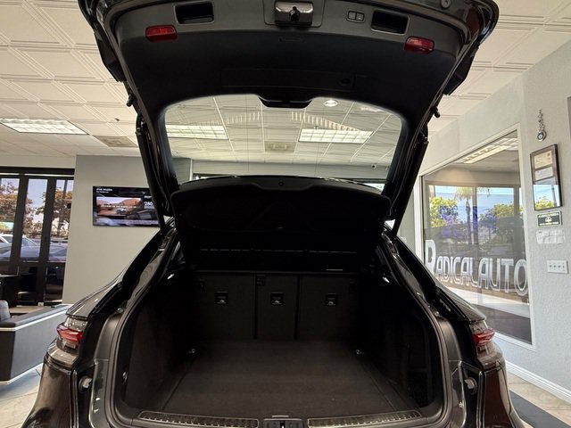 Used 2020 Porsche Macan AWD/4WD image 14