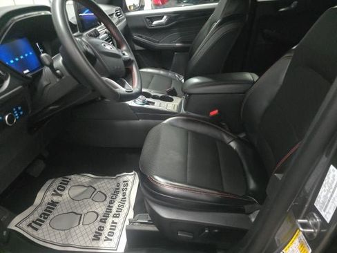 Used 2025 Ford Escape ST-Line FWD image 15