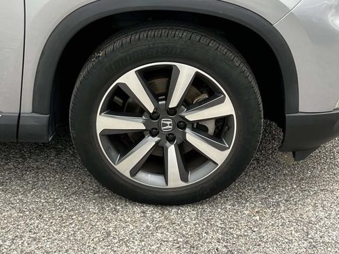 Used 2023 Honda Pilot Elite image 8