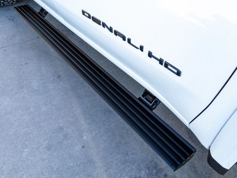 Used 2026 GMC Sierra 3500 Denali Ultimate image 13