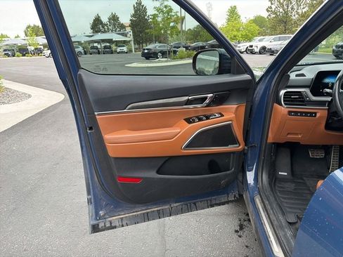 Used 2023 Kia Telluride SX Prestige X-Pro AWD/4WD image 9