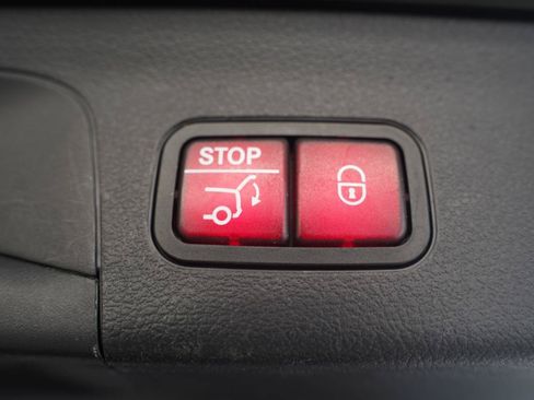 Used 2021 Mercedes-Benz GLS 580 4MATIC image 42