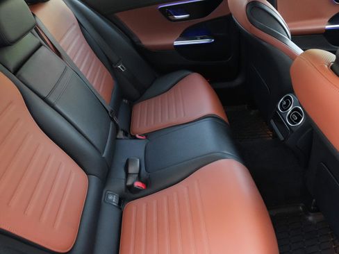 Used 2023 Mercedes-Benz C 300 4MATIC Sedan image 34