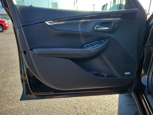Used 2019 Chevrolet Impala Premier w/ Premier Confidence Package image 17