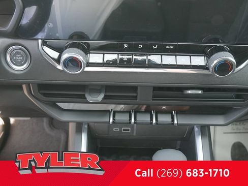 New 2026 Chevrolet Colorado Trail Boss AWD/4WD image 30