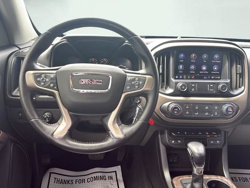 Used 2022 GMC Canyon Denali w/ Denali Black Edition Package AWD/4WD image 19