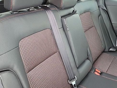 New 2025 Nissan Kicks SR w/ SR Premium Package image 17