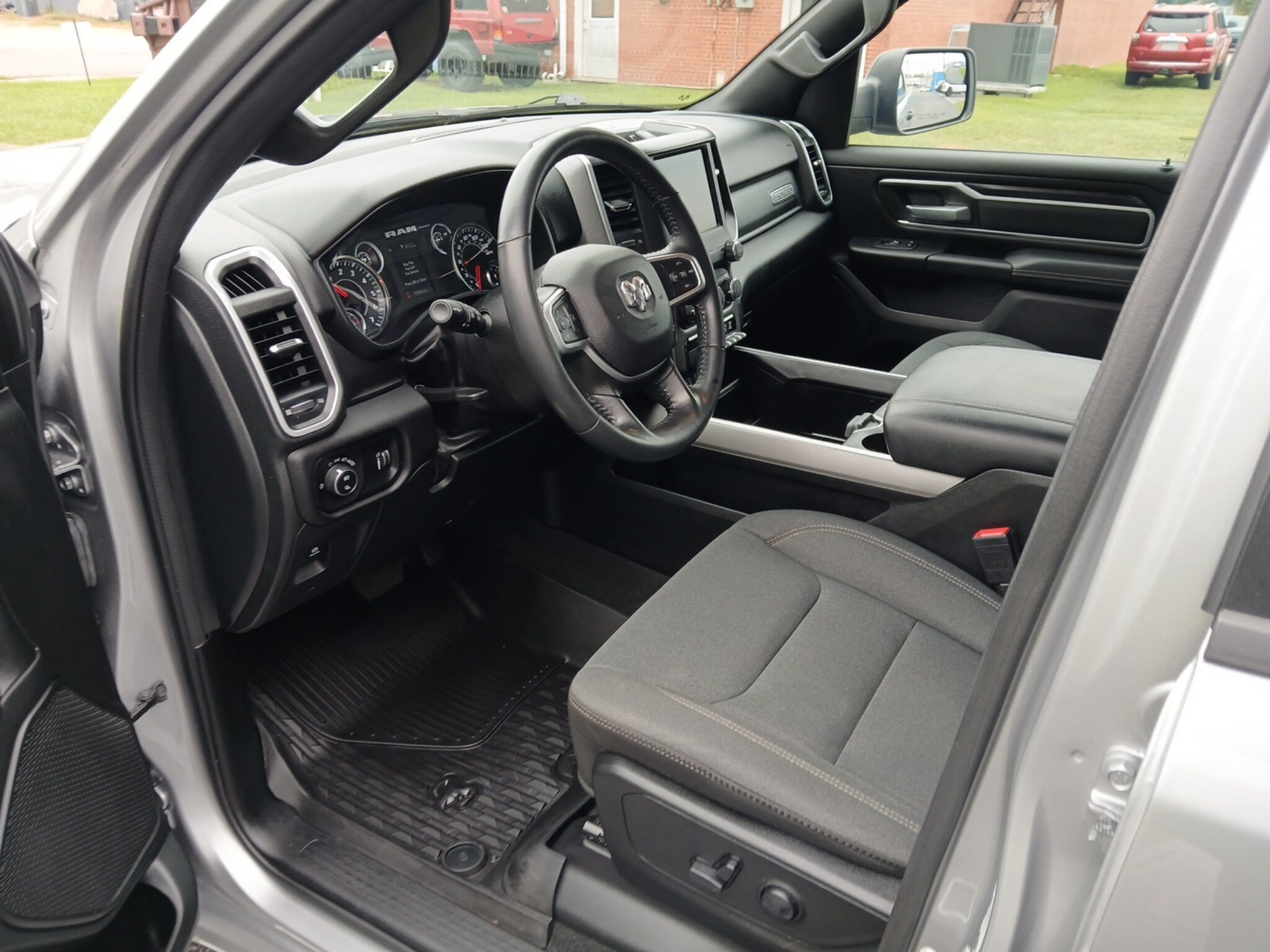 Used 2023 RAM 1500 Big Horn RWD image 8